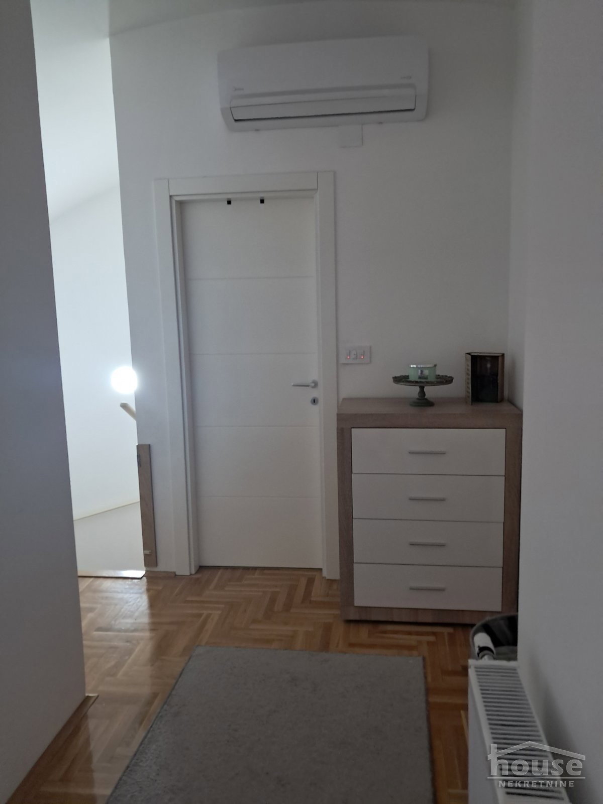 stanovi-4-re-nova-detelinara-1065756-t0qy1 Petosoban stan na prodaju, Nova Detelinara, Novi Sad, 97m², 275.000 €