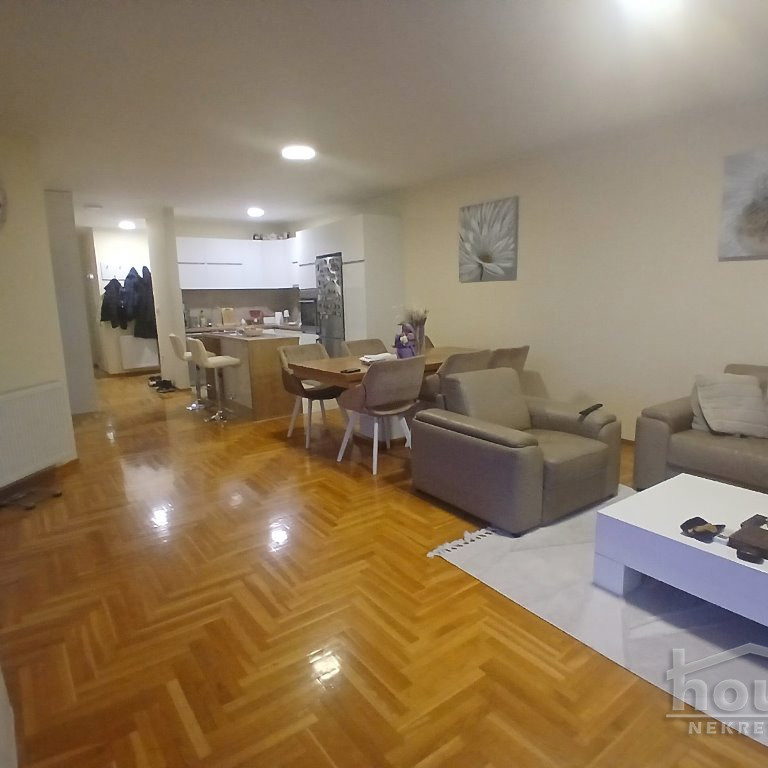 Stan Prodaja Novi Sad  92 m2