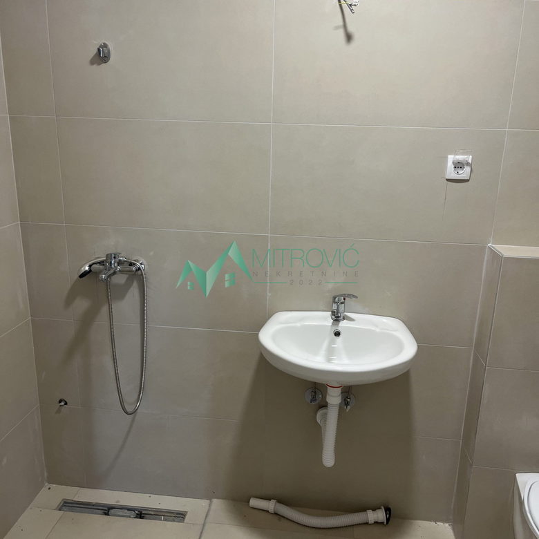 Četvorosoban stan na prodaju, Petrovaradin, Novi Sad, 96m², 168.000 €