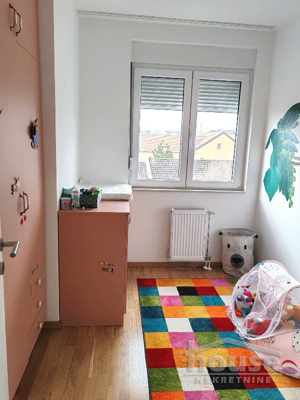 stanovi-4-re-petrovaradin-1102494-ouhjb Četvorosoban stan na prodaju, Petrovaradin, Novi Sad, 107m², 239.500 €