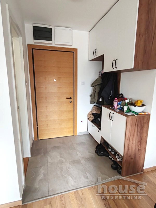 stanovi-4-re-petrovaradin-1102494-ppb3t Četvorosoban stan na prodaju, Petrovaradin, Novi Sad, 107m², 239.500 €