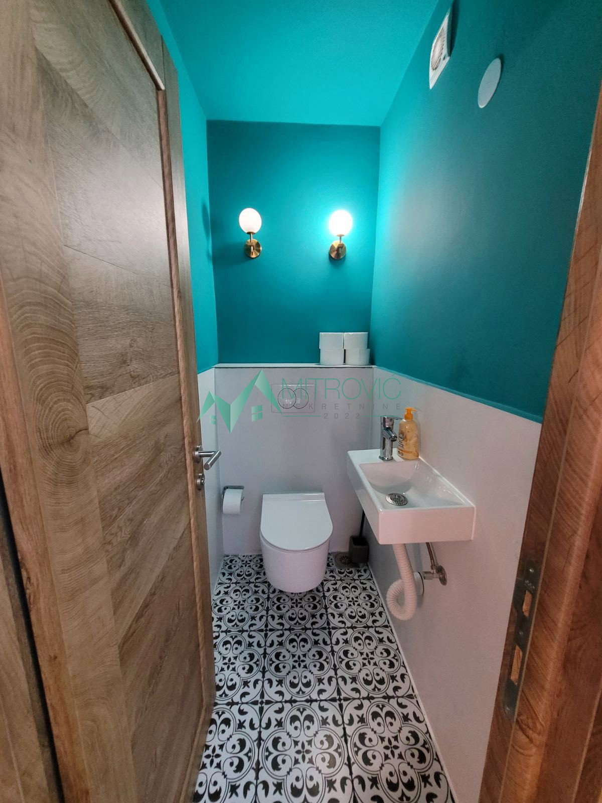 Četvorosoban stan na prodaju, Sajmište, Novi Sad, 96m², 247.200 €