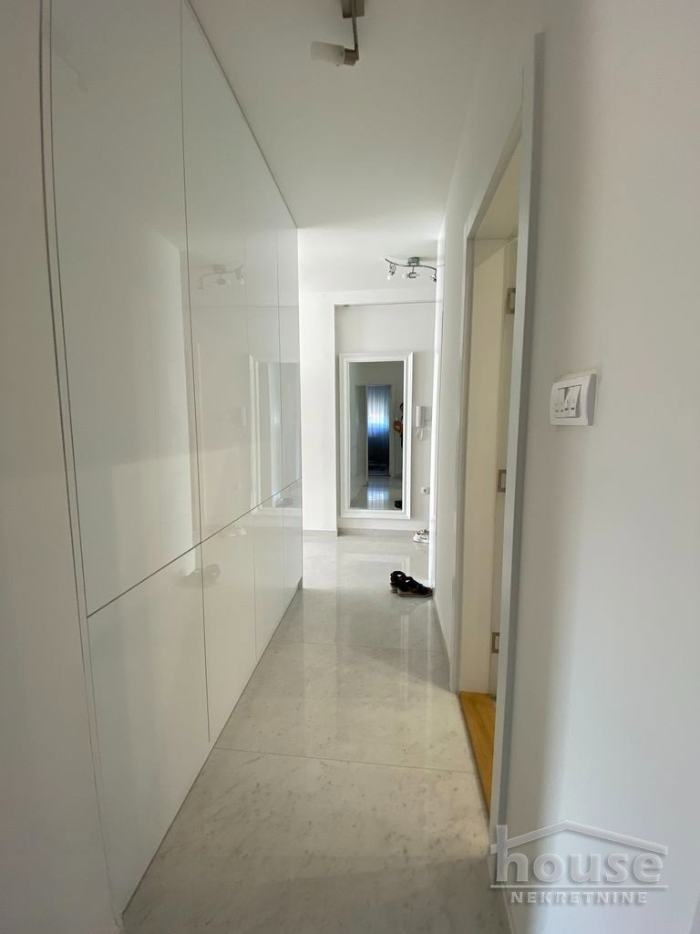 stanovi-4-re-salajka-1101539-abwie Četvorosoban stan na prodaju, Salajka, Novi Sad, 101m², 2. sprat, 360.000 €