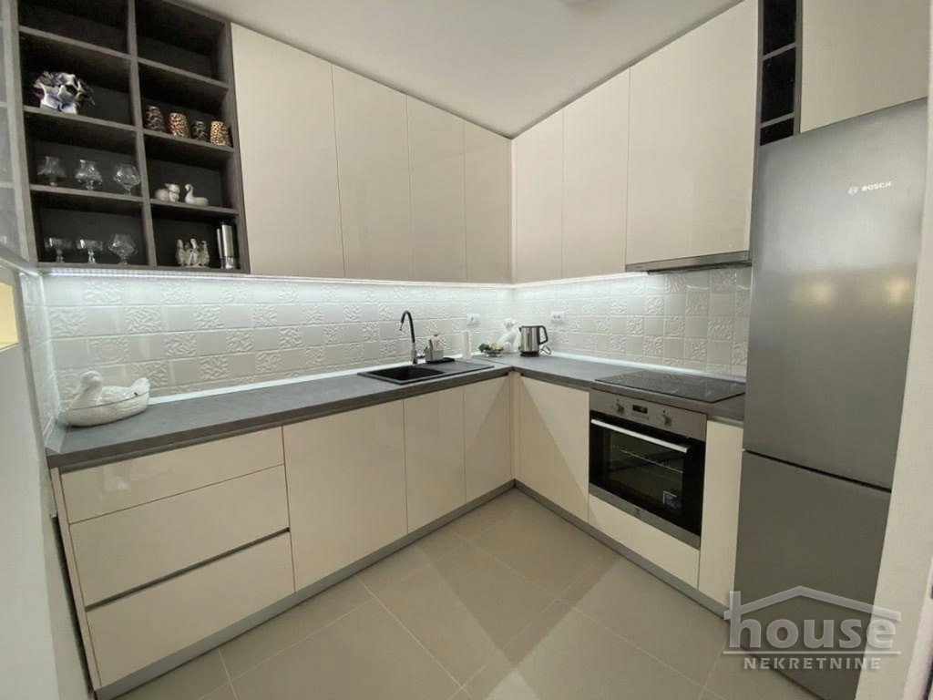stanovi-4-re-salajka-1101539-hdqwl Četvorosoban stan na prodaju, Salajka, Novi Sad, 101m², 2. sprat, 360.000 €