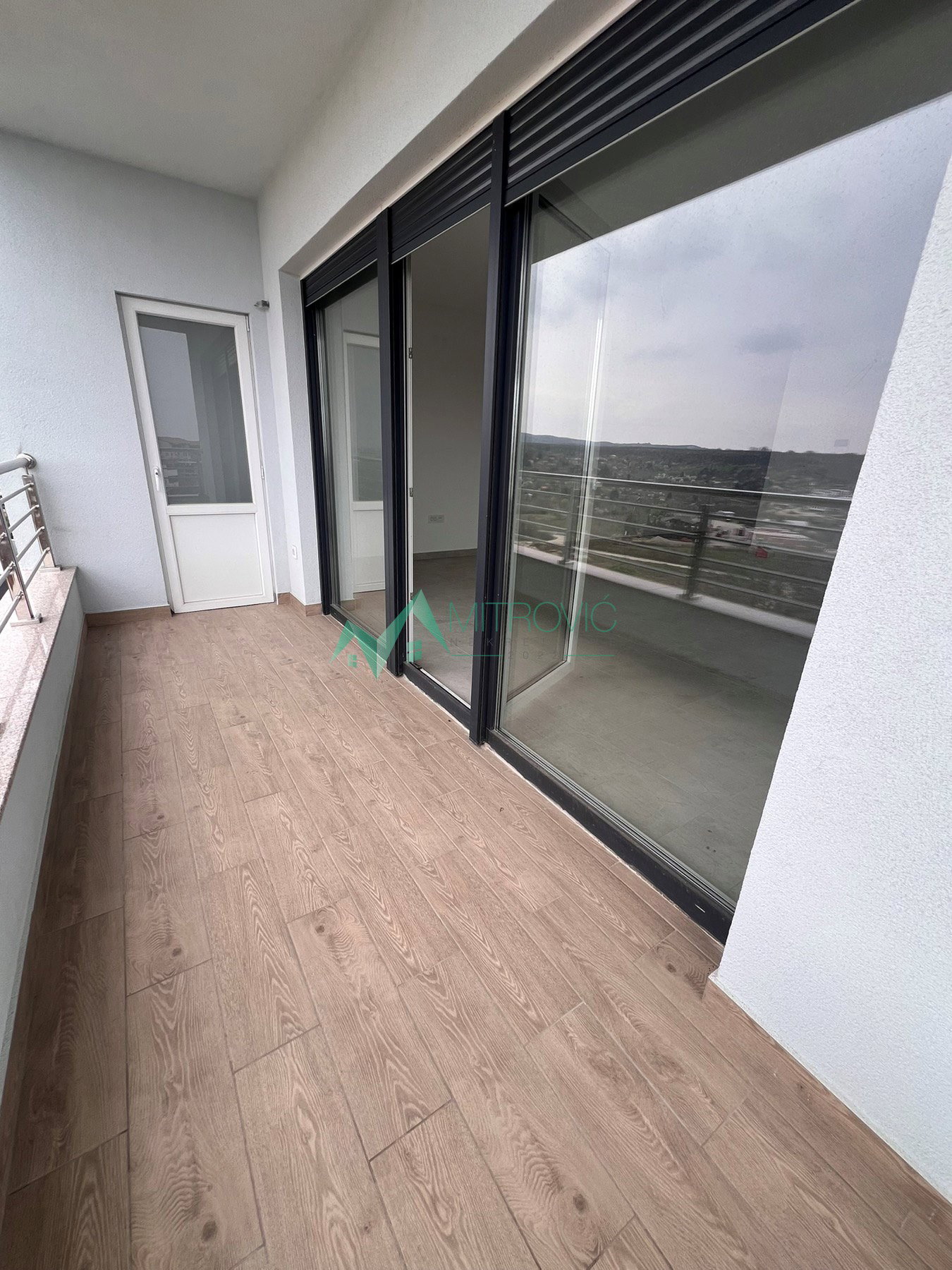 stanovi-4-re-tatarsko-brdo-1003901-zmbo0 Četvorosoban stan na prodaju, Tatarsko Brdo, Novi Sad, 95m², 252.940 €