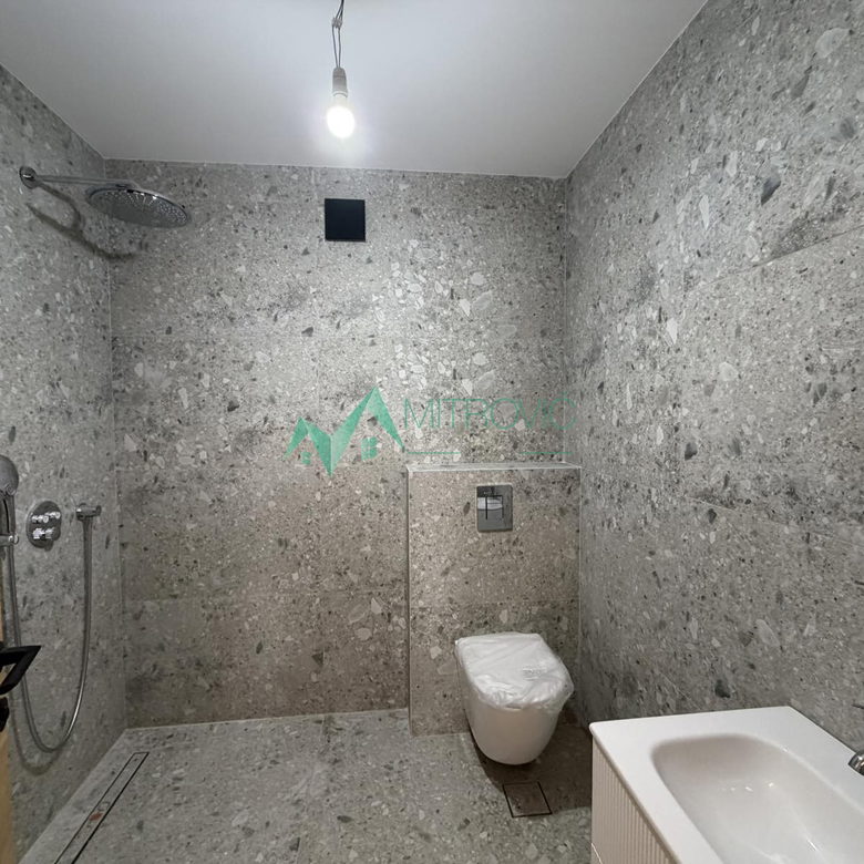 Četvorosoban stan na prodaju, Telep, Novi Sad, 116m², 360.000 €