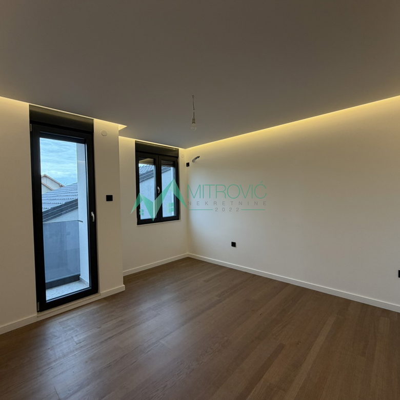 Četvorosoban stan na prodaju, Telep, Novi Sad, 116m², 360.000 €