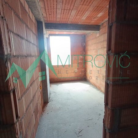 Četvorosoban stan na prodaju, Telep, Novi Sad, 128m², 341.760 €