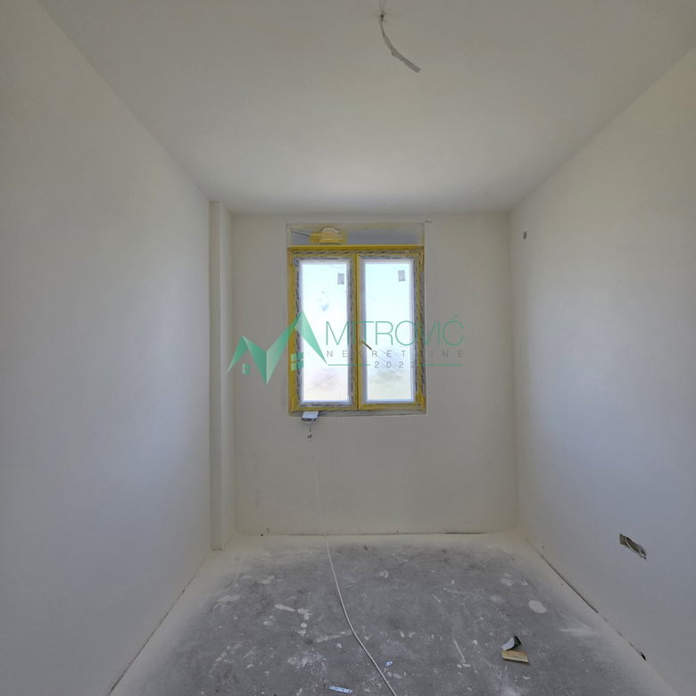 Četvorosoban stan na prodaju, Veternik, Novi Sad, 74m², 144.820 €