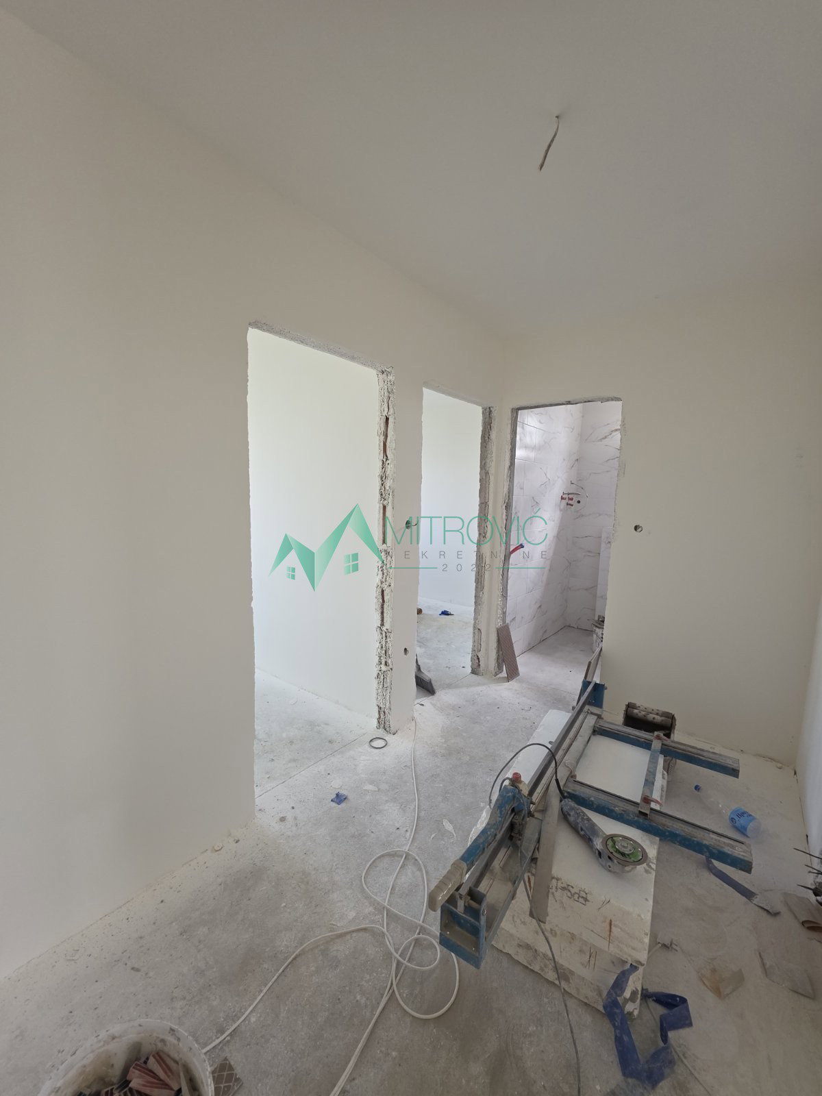 Četvorosoban stan na prodaju, Veternik, Novi Sad, 74m², 144.820 €