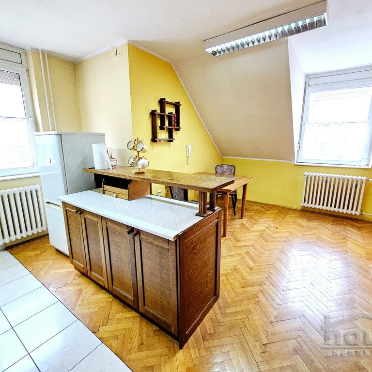 Petosoban stan na prodaju, Centar, Novi Sad, 133m², 4. sprat, 260.000 €