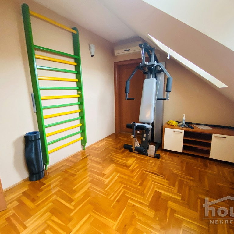 Petosoban stan na prodaju, Centar, Novi Sad, 71m², 180.250 €