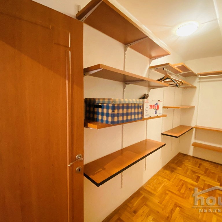 Petosoban stan na prodaju, Centar, Novi Sad, 71m², 180.250 €