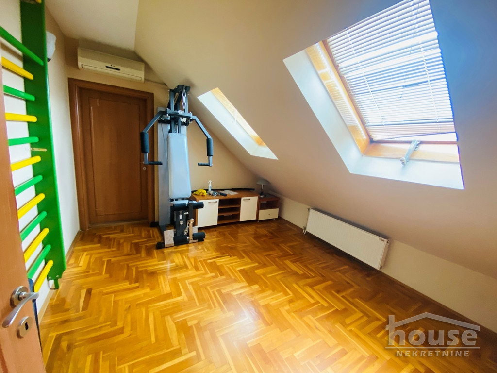 Petosoban stan na prodaju, Centar, Novi Sad, 71m², 180.250 €