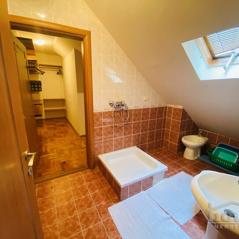 Petosoban stan na prodaju, Centar, Novi Sad, 71m², 180.250 €