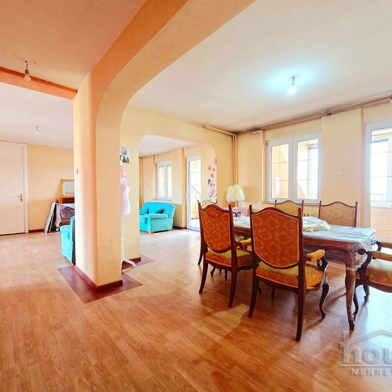 Stan Prodaja Novi Sad  179 m2