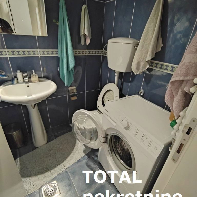Petosoban stan na prodaju, Nova Detelinara, Novi Sad, 100m², 6. sprat, 185.000 €