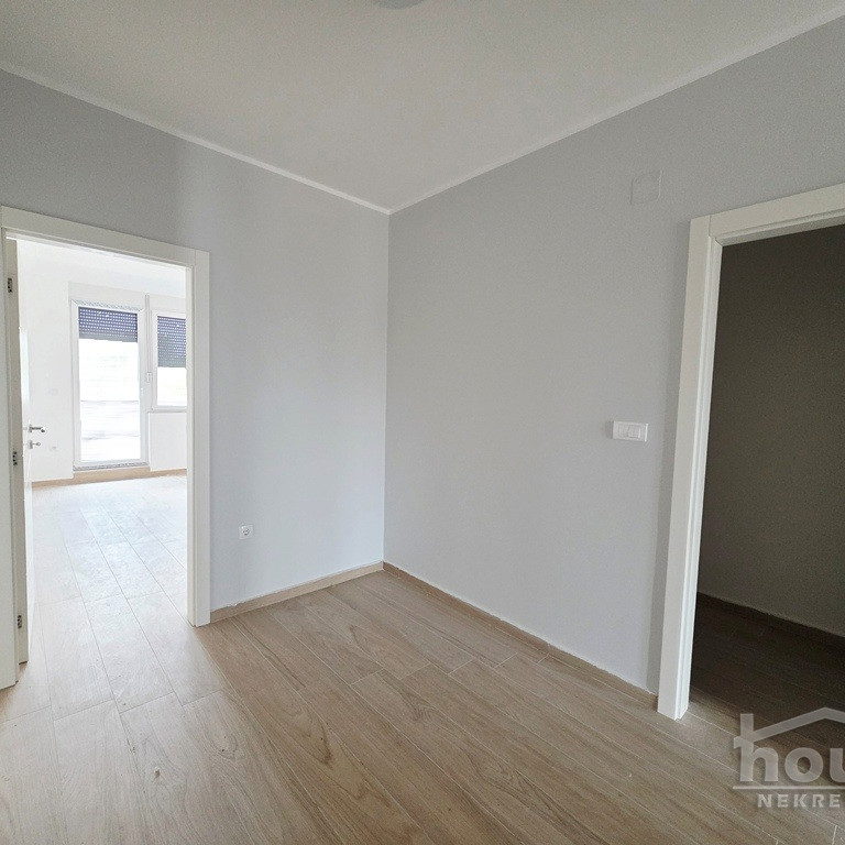 Petosoban stan na prodaju, Bulevar Patrijarha Pavla, Novi Sad, 154m², 2. sprat, 338.800 €