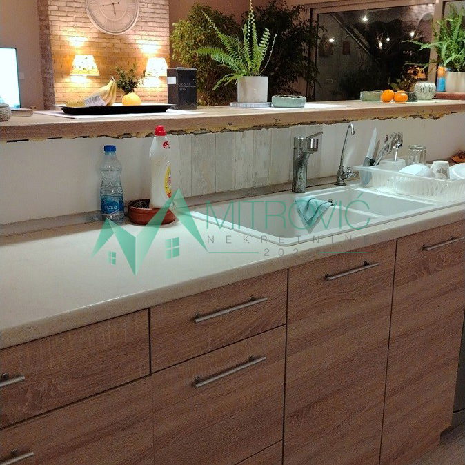 Petosoban stan na prodaju, Grbavica, Novi Sad, 239m², 813.700 €