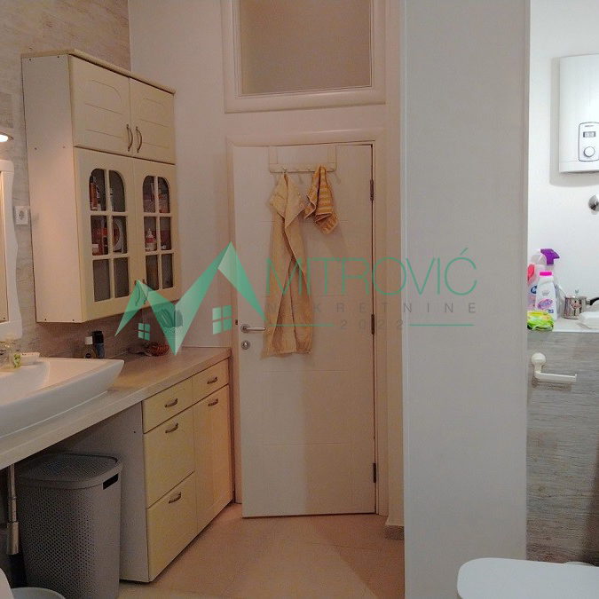 Petosoban stan na prodaju, Grbavica, Novi Sad, 239m², 813.700 €