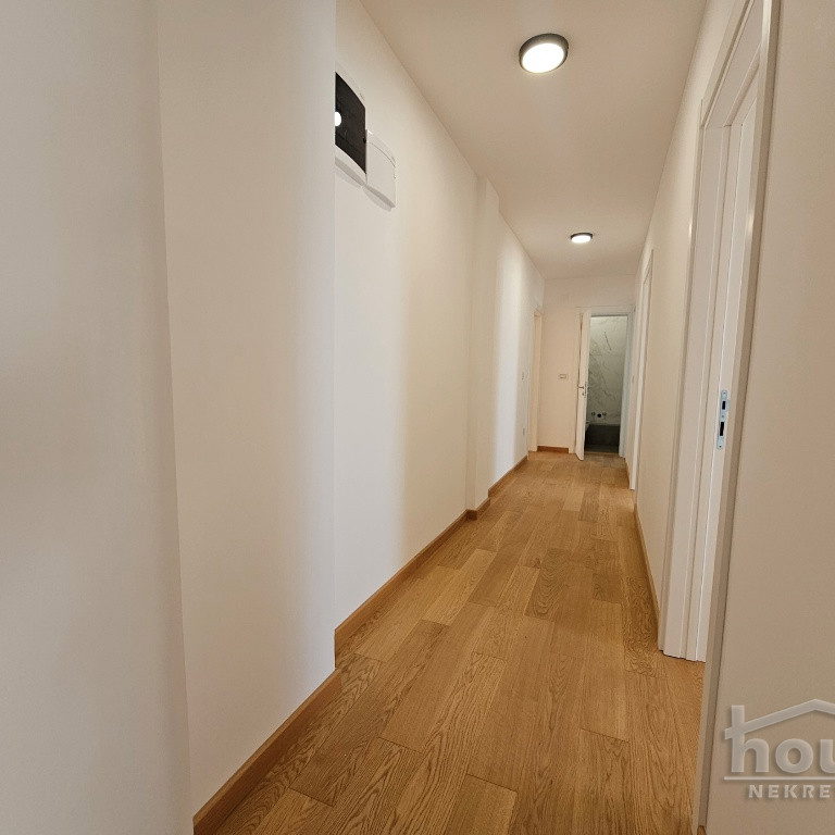 Petosoban stan na prodaju, Grbavica, Novi Sad, 185m², 7. sprat, 555.000 €