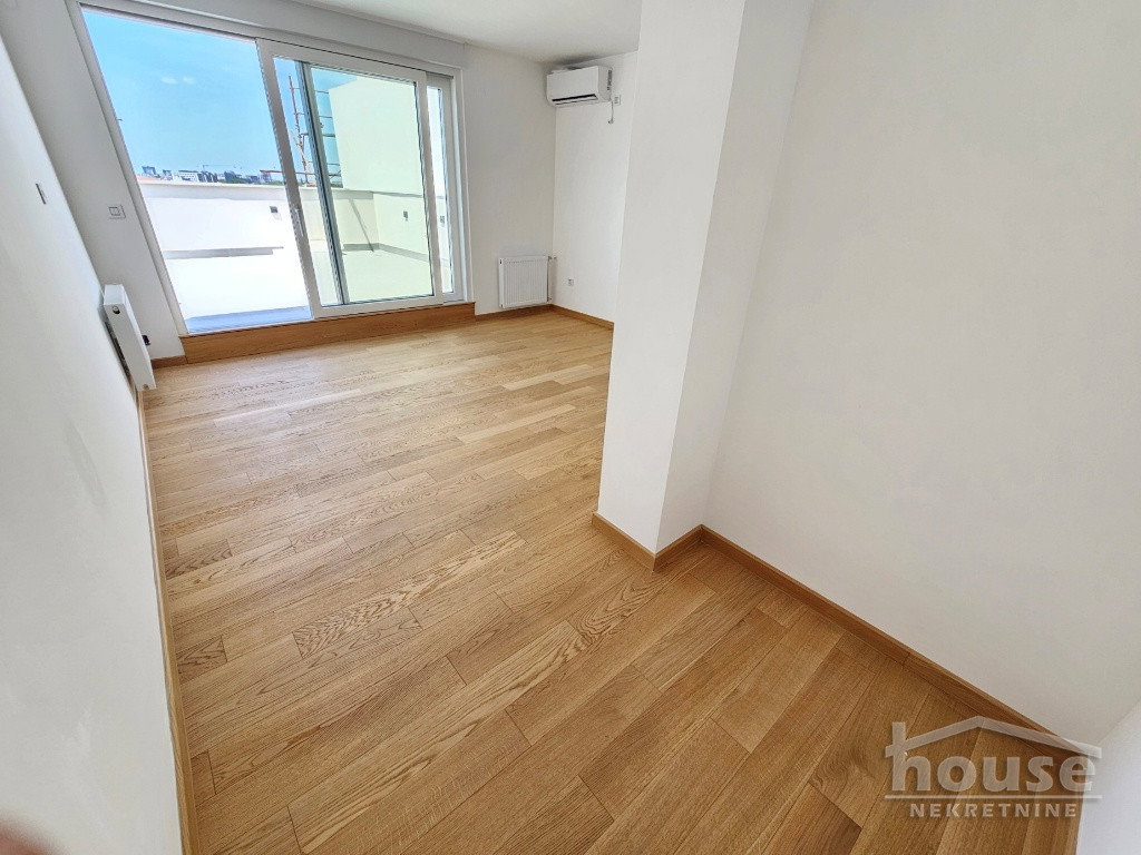 Stan Prodaja Novi Sad  185 m2