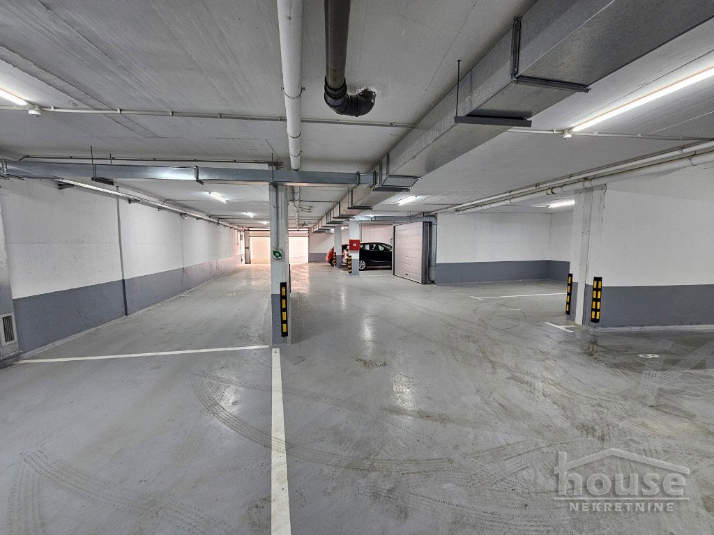 Petosoban stan na prodaju, Grbavica, Novi Sad, 185m², 7. sprat, 555.000 €