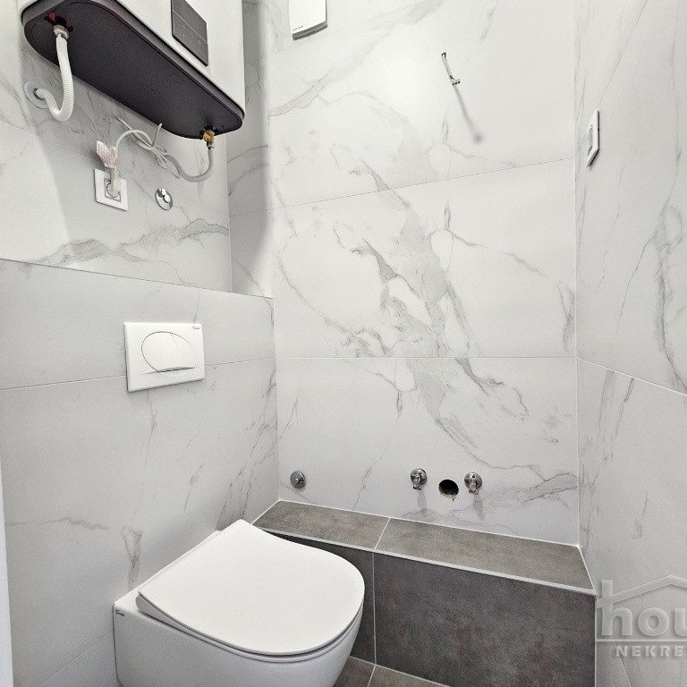 Petosoban stan na prodaju, Grbavica, Novi Sad, 185m², 7. sprat, 555.000 €