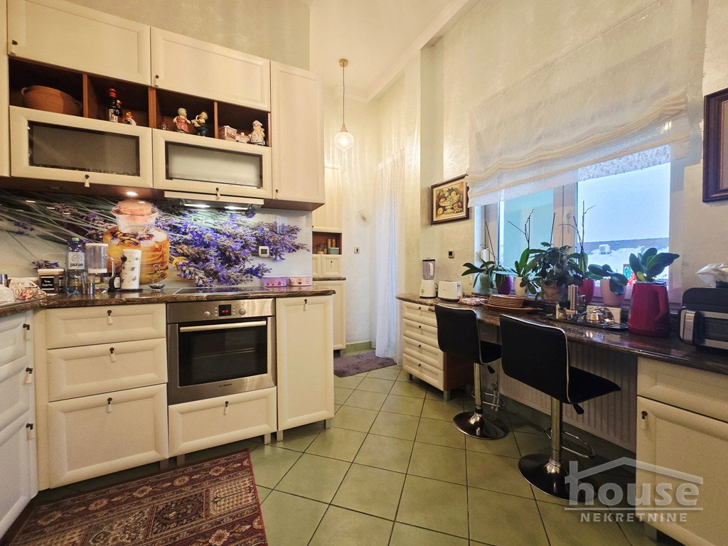 stanovi-5-pe-grbavica-1097899-800pe Petosoban stan na prodaju, Grbavica, Novi Sad, 359m², 6. sprat, 628.000 €
