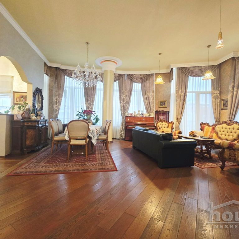 Petosoban stan na prodaju, Grbavica, Novi Sad, 359m², 6. sprat, 628.000 €