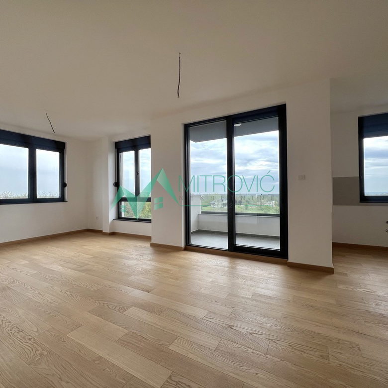 Petosoban stan na prodaju, Sremska Kamenica, Novi Sad, 143m², 356.500 €