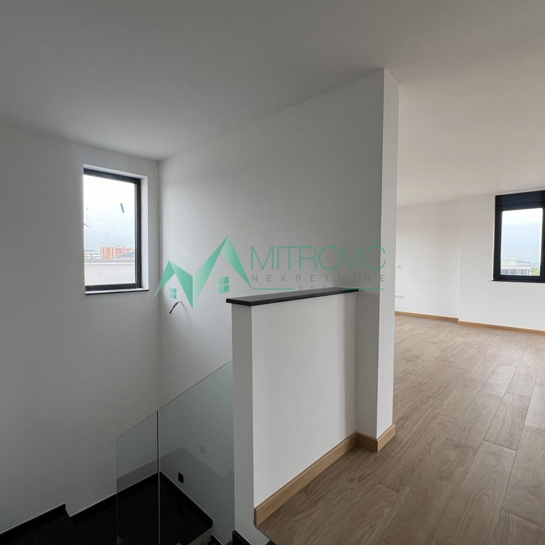 Petosoban stan na prodaju, Sremska Kamenica, Novi Sad, 143m², 356.500 €