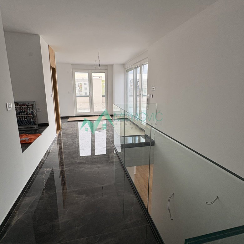 Petosoban stan na prodaju, Podbara, Novi Sad, 121m², 566.500 €