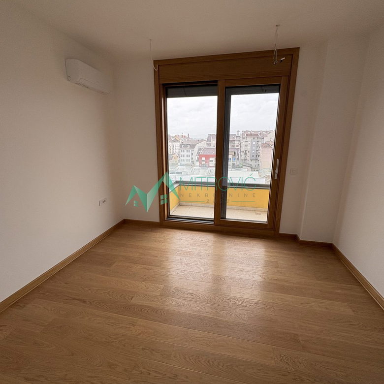 Stan Prodaja Novi Sad  121 m2