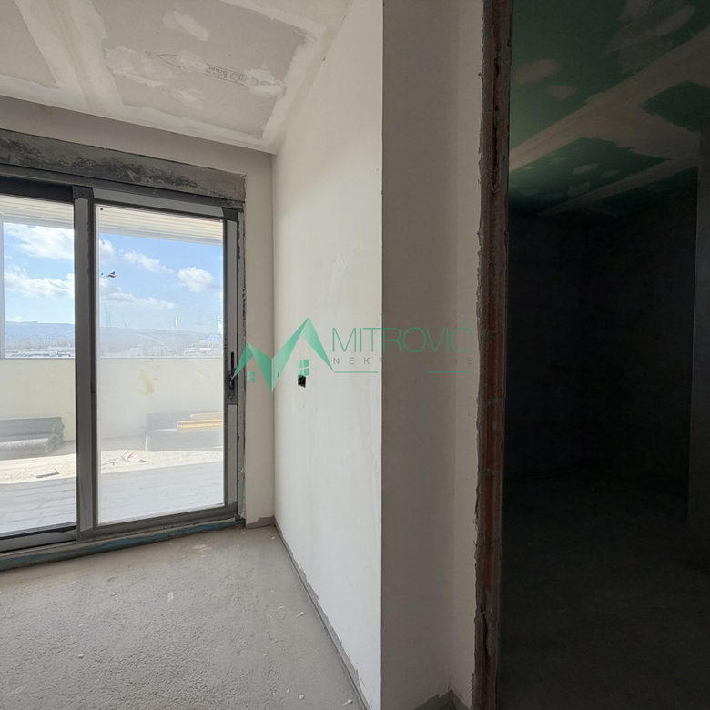 Petosoban stan na prodaju, Telep, Novi Sad, 253m², 499.999 €