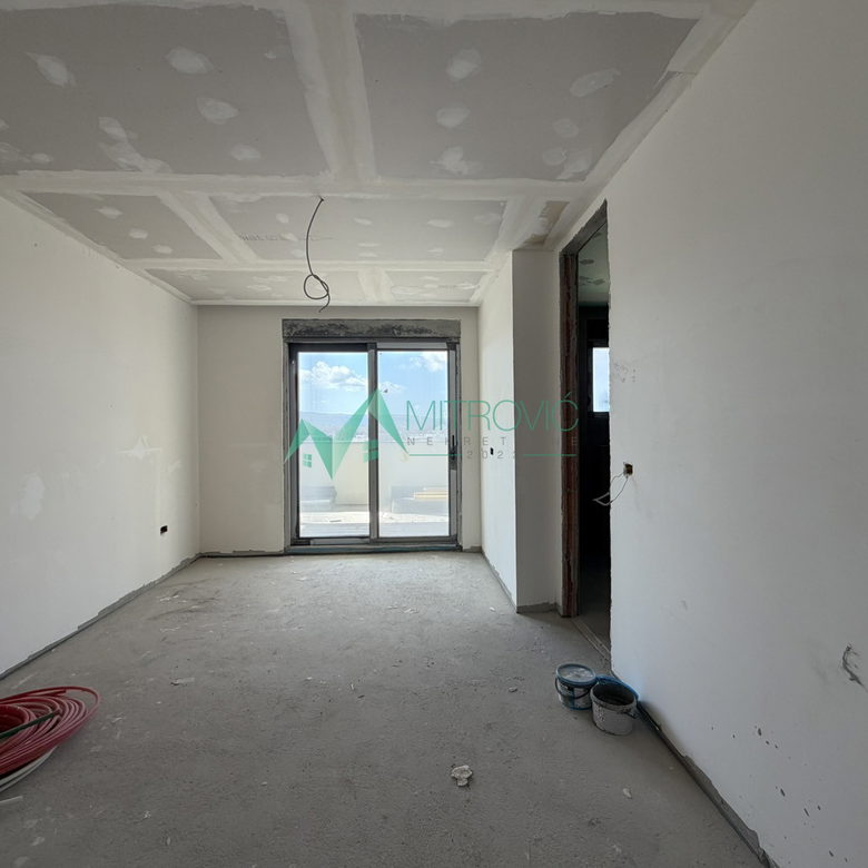 Petosoban stan na prodaju, Telep, Novi Sad, 253m², 499.999 €