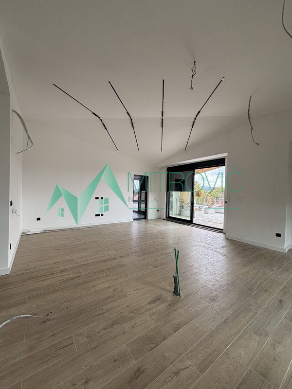 Petosoban stan na prodaju, Telep, Novi Sad, 183m², 481.200 €