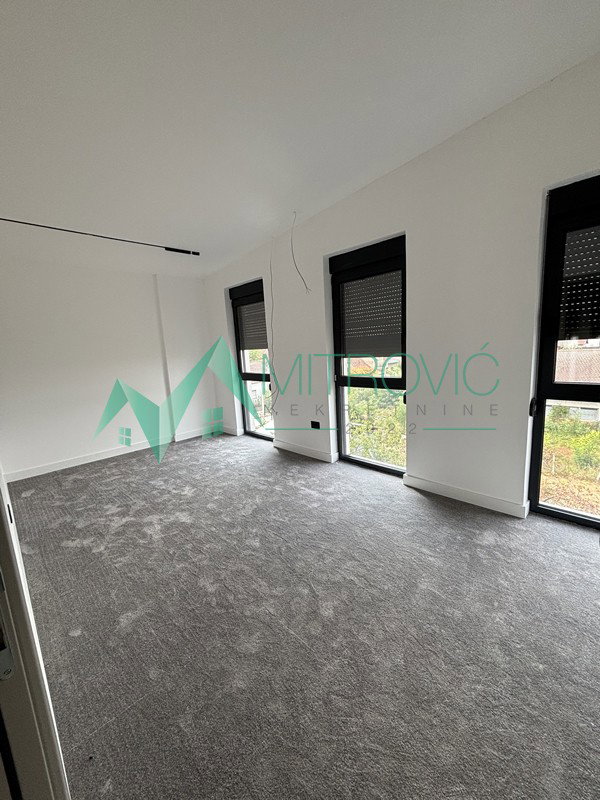 Petosoban stan na prodaju, Telep, Novi Sad, 183m², 481.200 €