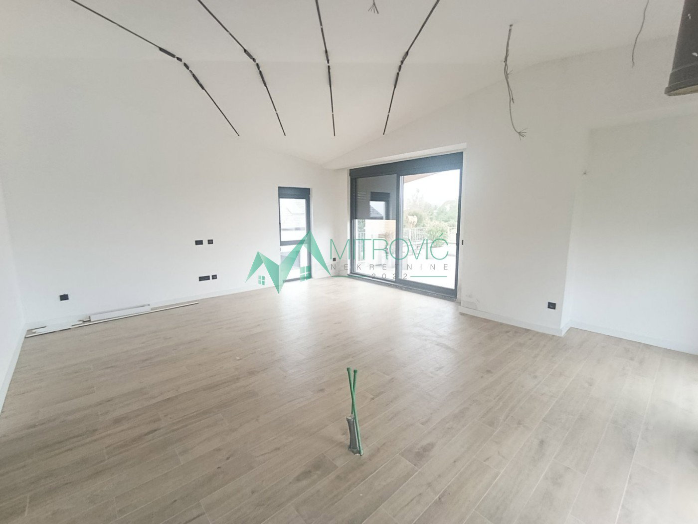 Stan Prodaja Novi Sad  183 m2
