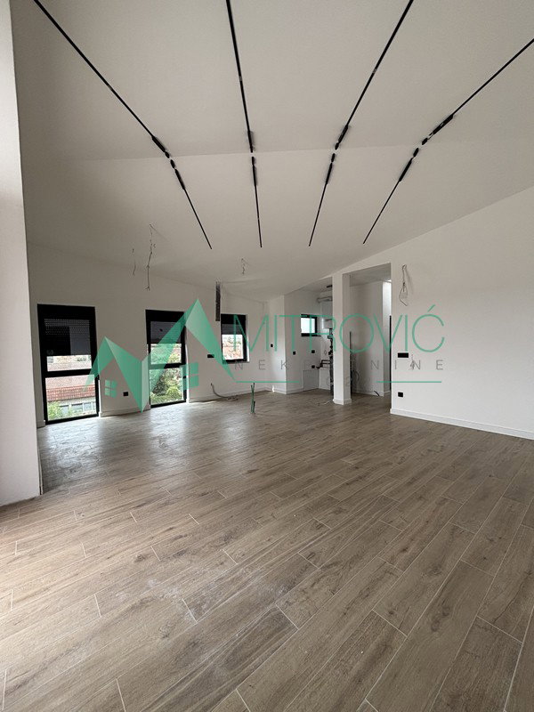 Petosoban stan na prodaju, Telep, Novi Sad, 183m², 481.200 €