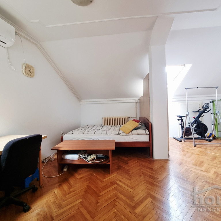 Garsonjera na prodaju, Bulevar Oslobođenja, Novi Sad, 29m², 5. sprat, 85.000 €