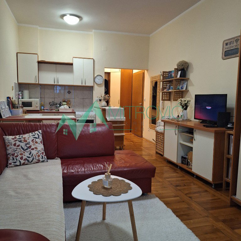 Stan Prodaja Novi Sad  42 m2