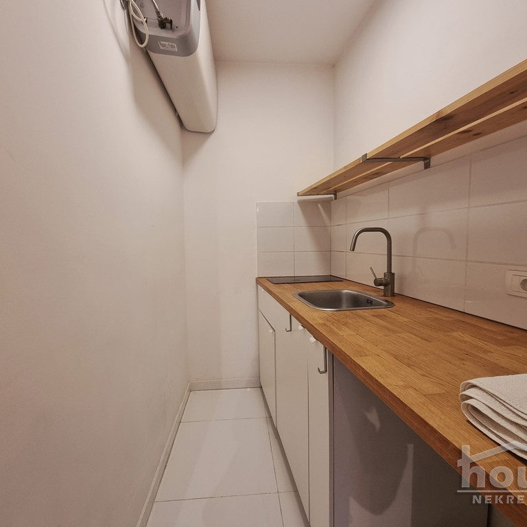 Stan Prodaja Novi Sad  18 m2