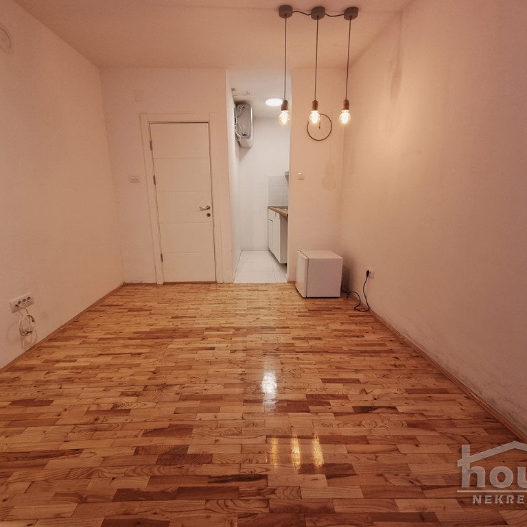 Stan Prodaja Novi Sad  18 m2