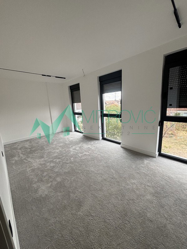 stanovi-5-pr-telep-1004220-hfvt2 Petosoban stan na prodaju, Telep, Novi Sad, 159m², 475.860 €
