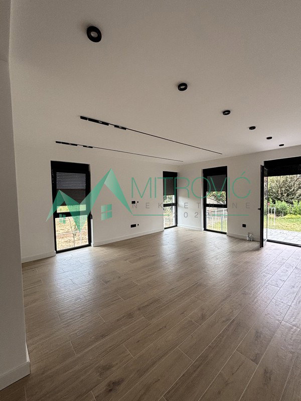 stanovi-5-pr-telep-1004220-ue0ns Petosoban stan na prodaju, Telep, Novi Sad, 159m², 475.860 €