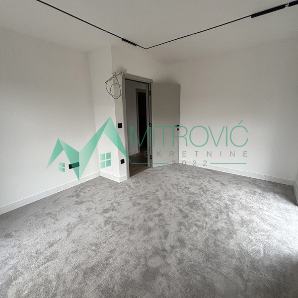 Petosoban stan na prodaju, Telep, Novi Sad, 159m², 475.860 €