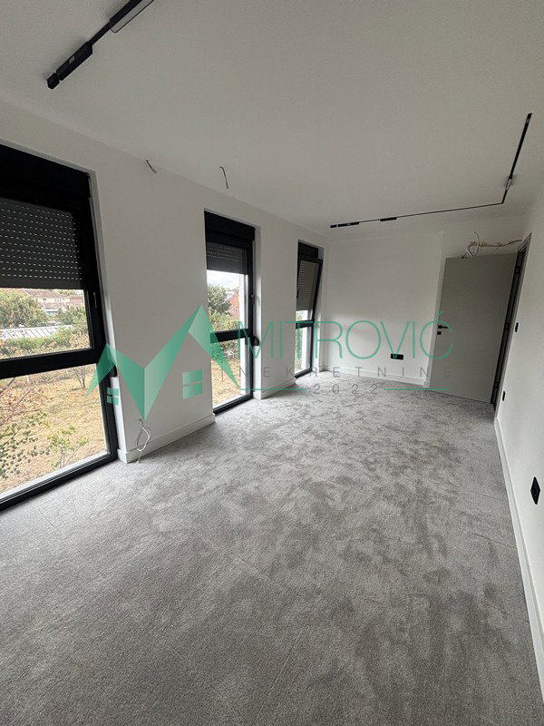 stanovi-5-pr-telep-1004220-ywrky Petosoban stan na prodaju, Telep, Novi Sad, 159m², 475.860 €
