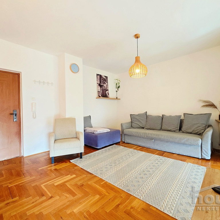 Stan Prodaja Novi Sad  34 m2