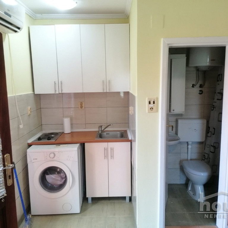 Stan Prodaja Novi Sad  17 m2